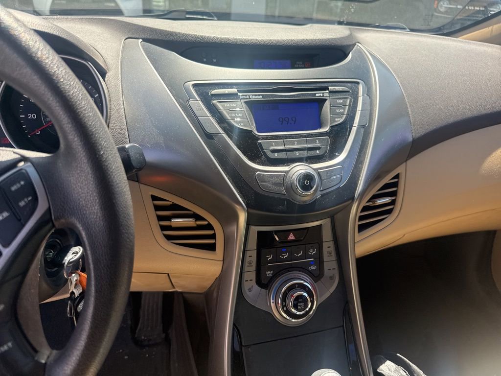 Used 2013 Hyundai Elantra GLS w/ Preferred Pkg FWD image 6