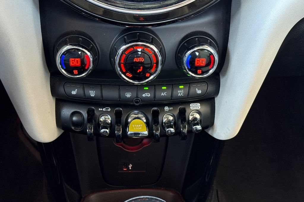 Used 2023 MINI Cooper SE FWD image 30