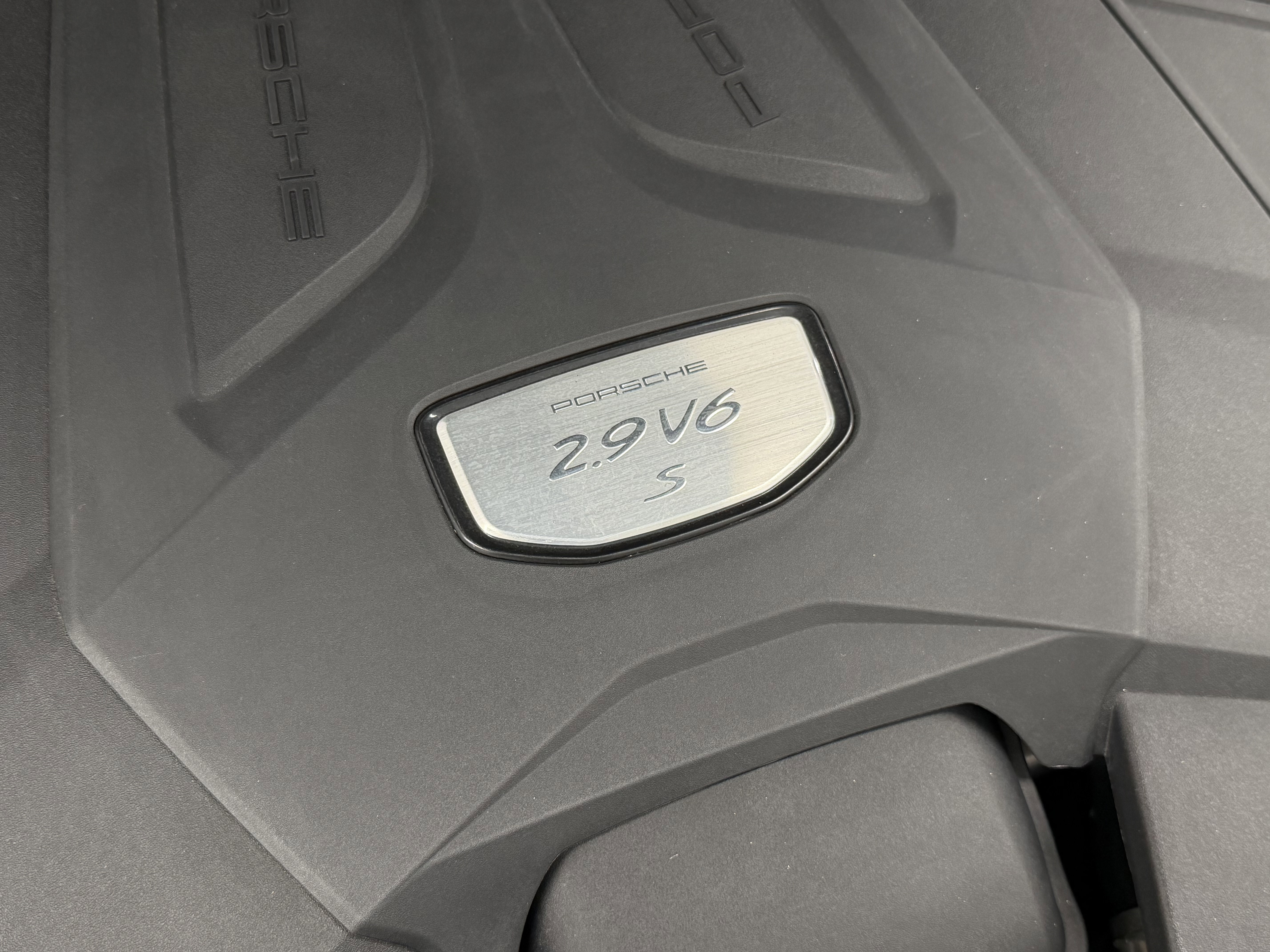 Certified 2022 Porsche Cayenne S image 63