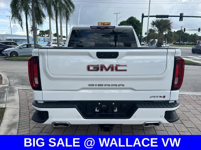 Used 2025 GMC Sierra 1500 AT4 w/ Technology Package AWD/4WD image 7