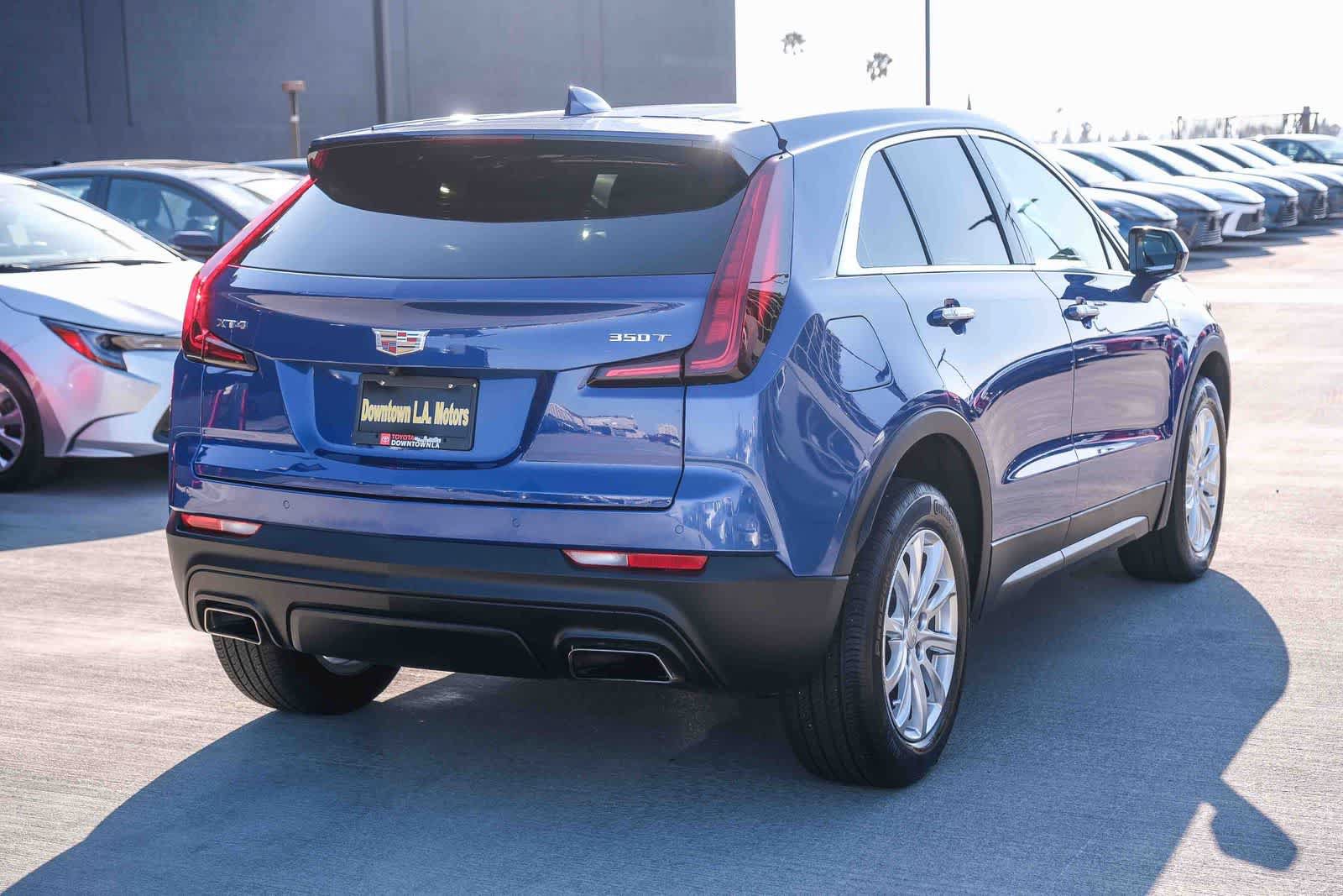Used 2023 Cadillac XT4 Luxury w/ Driver Awareness Package FWD image 4