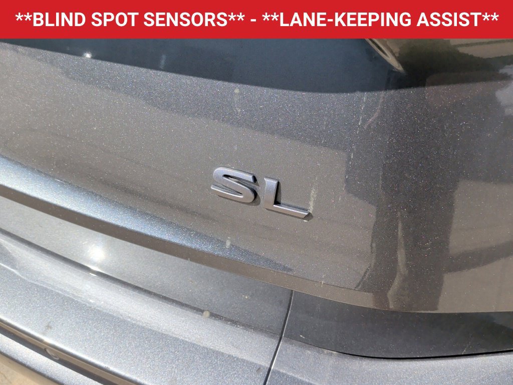 Used 2026 Nissan Rogue SL FWD image 9