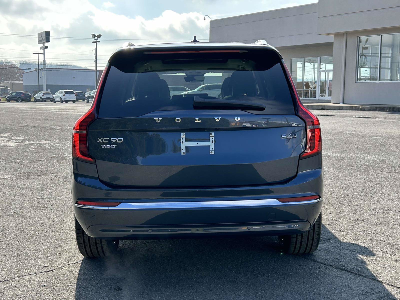 New 2026 Volvo XC90 B6 Ultra w/ Protection Package AWD/4WD image 3