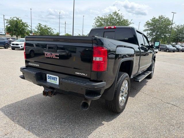 Used 2019 GMC Sierra 2500 Denali AWD/4WD image 5
