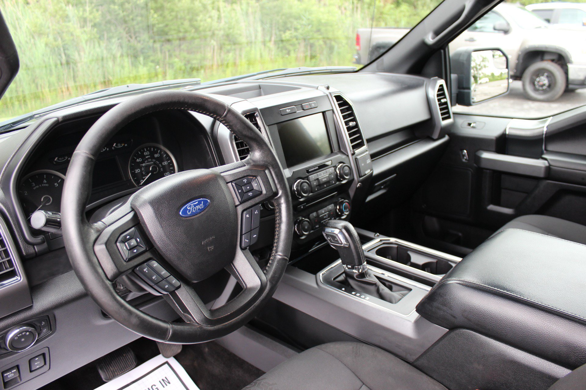 Used 2018 Ford F150 XLT w/ Equipment Group 302A Luxury AWD/4WD image 18