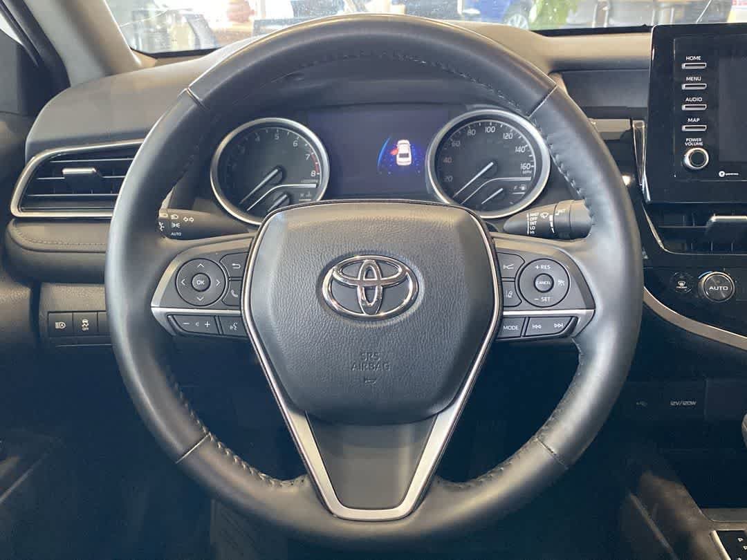Used 2022 Toyota Camry LE w/ Cold Weather Package image 17