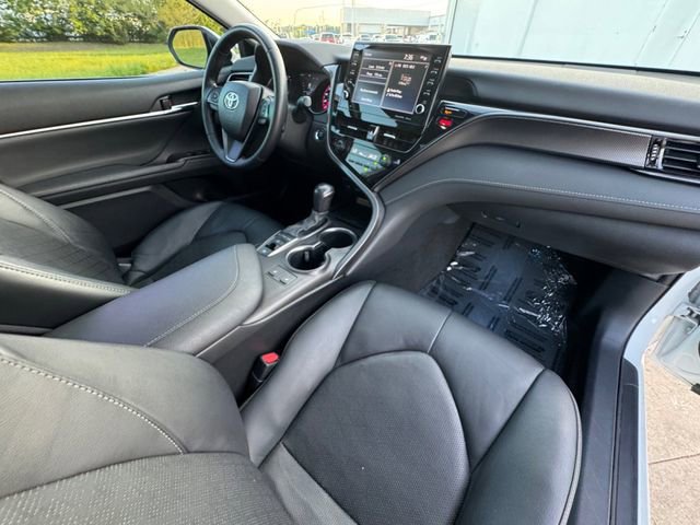 Used 2021 Toyota Camry XSE FWD image 32