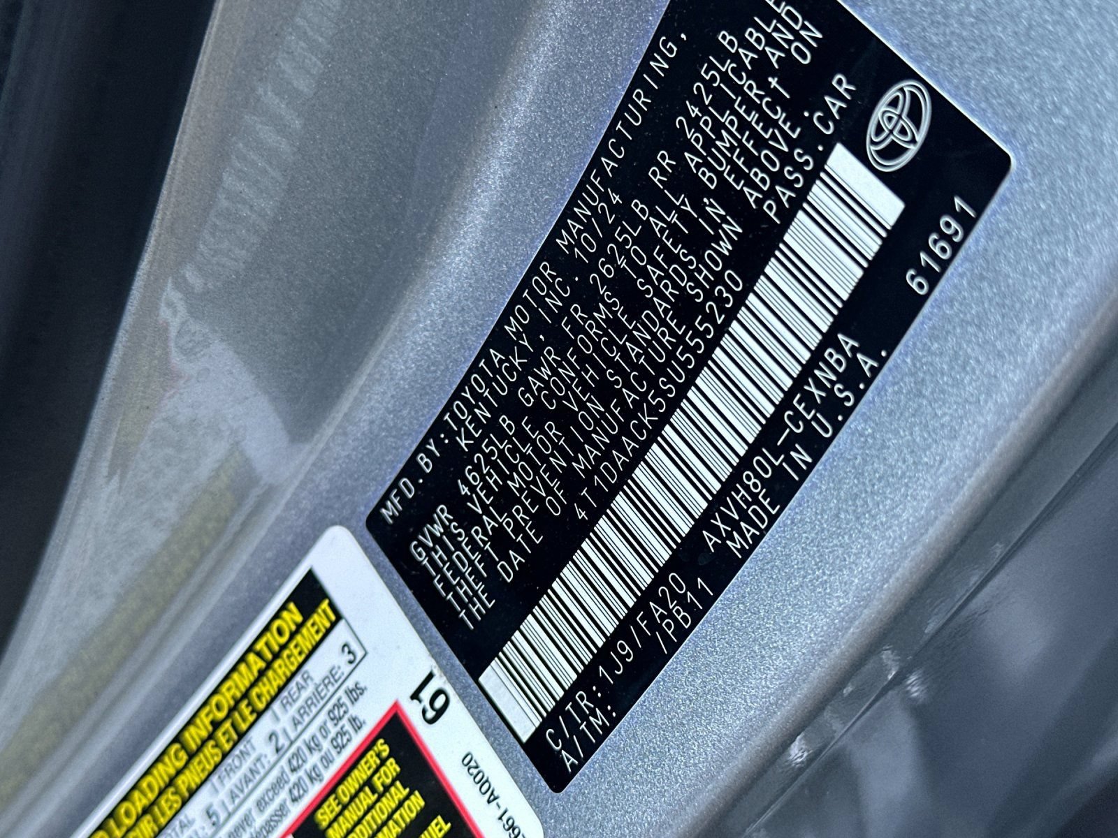 Used 2025 Toyota Camry LE FWD image 25
