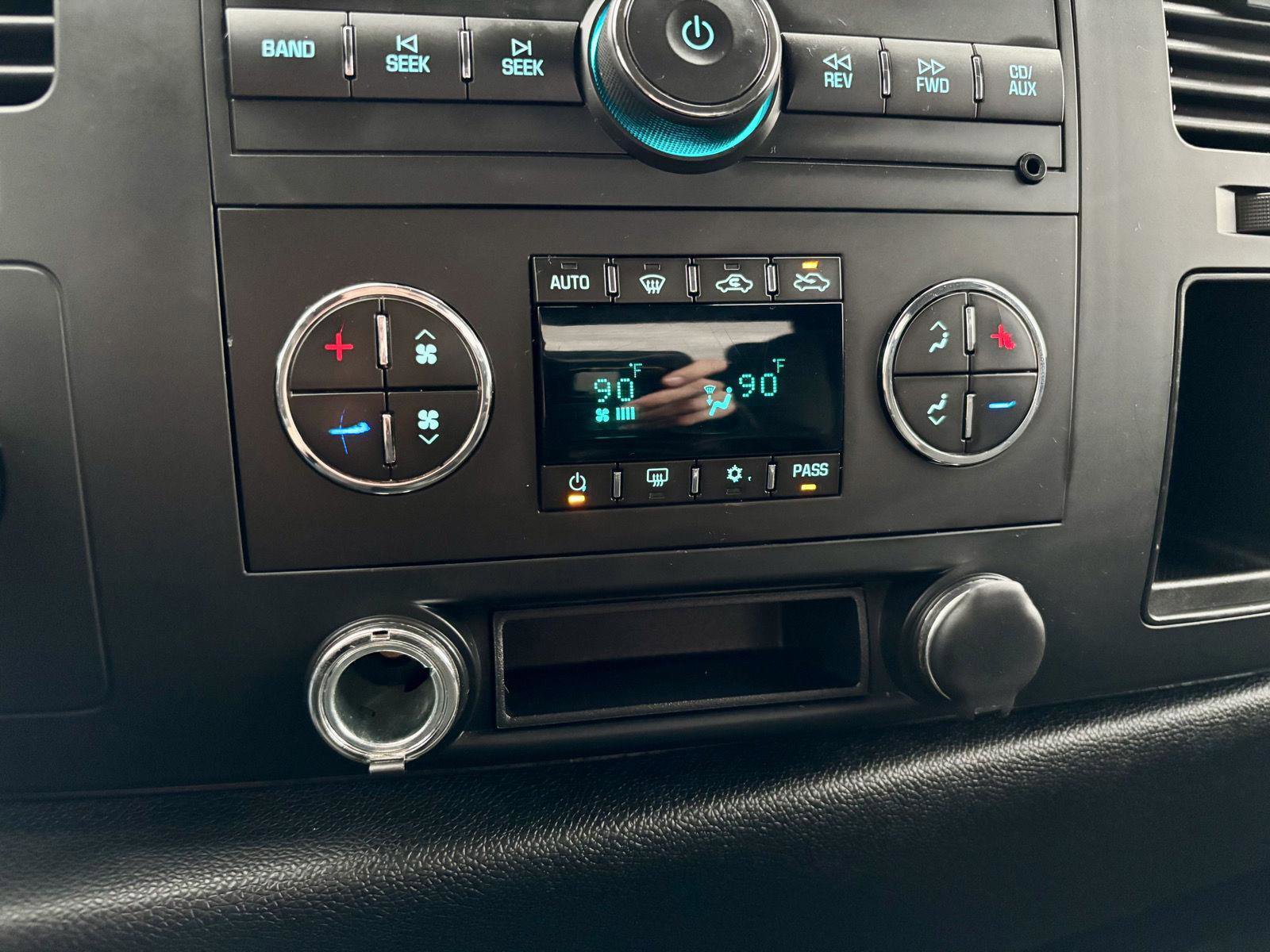 Used 2008 Chevrolet Silverado 2500 LT w/ 1LT Convenience Package image 38