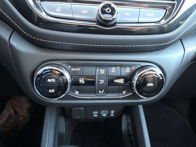 Used 2023 Chevrolet TrailBlazer ACTIV w/ Sun and Liftgate Package image 21