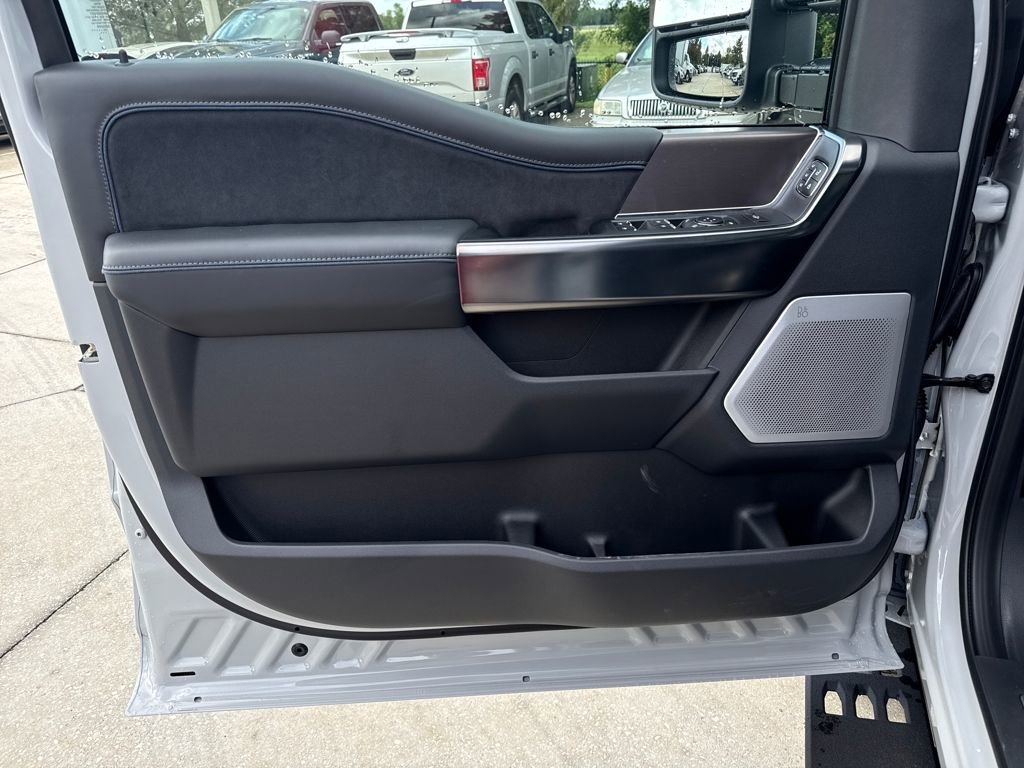 New 2026 Ford F250 Platinum image 8