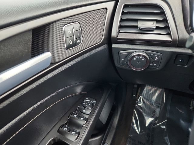 Used 2020 Ford Fusion Titanium image 37
