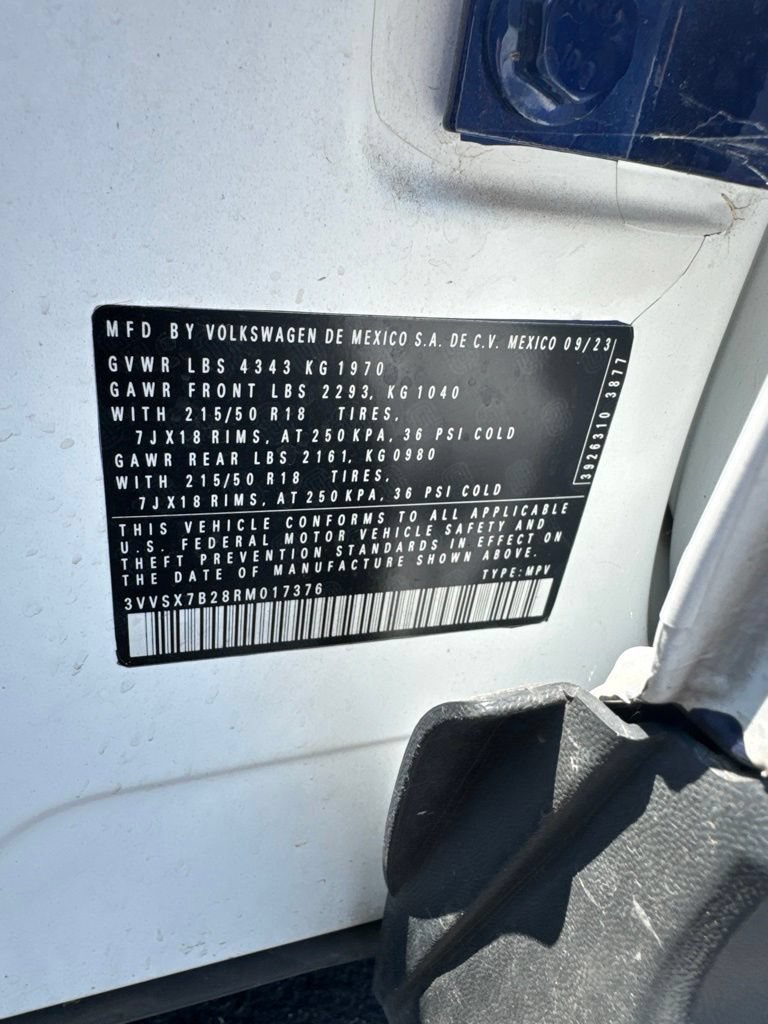 Used 2024 Volkswagen Taos SE FWD image 4