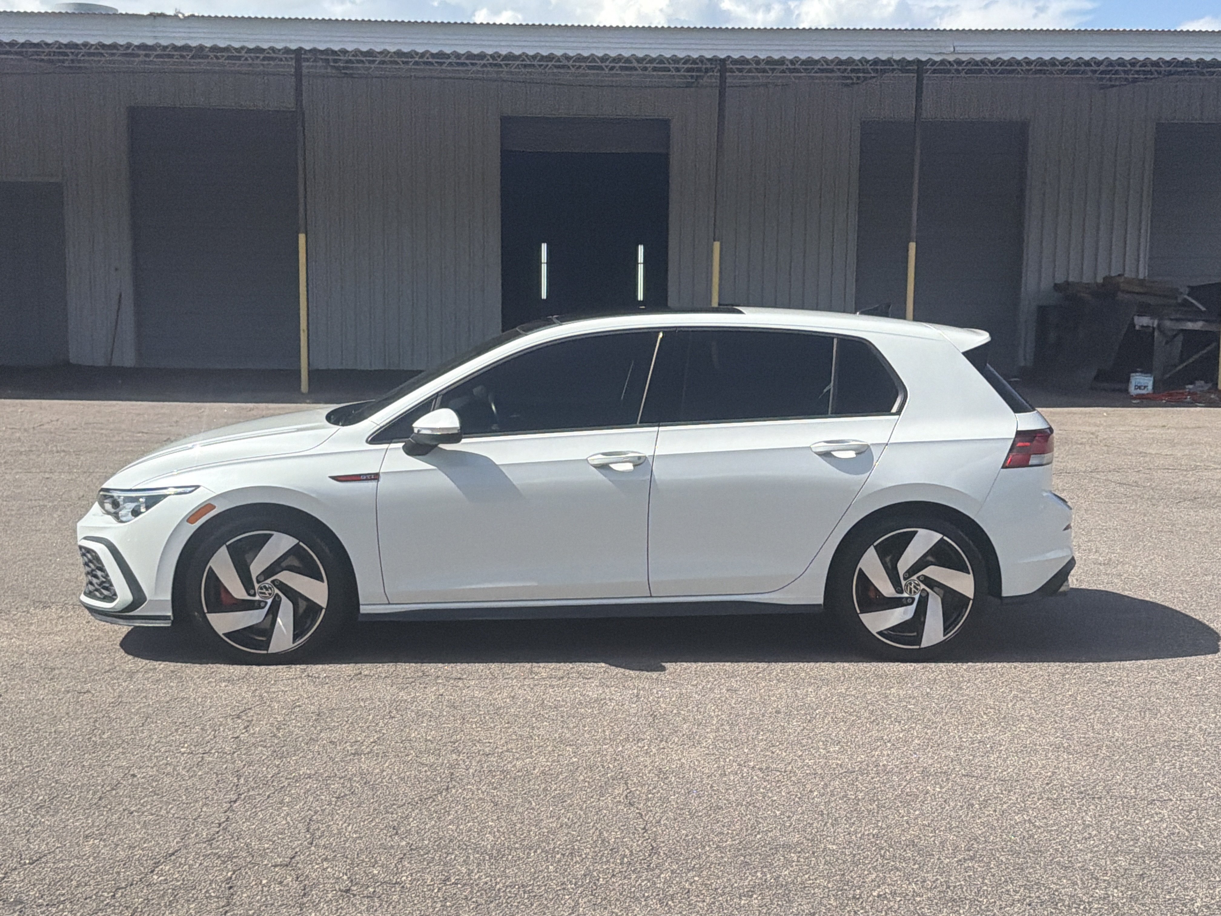 Used 2023 Volkswagen GTI SE FWD image 7