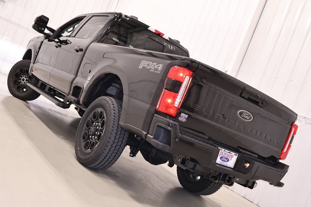 New 2026 Ford F350 Lariat w/ Black Appearance Package AWD/4WD image 39