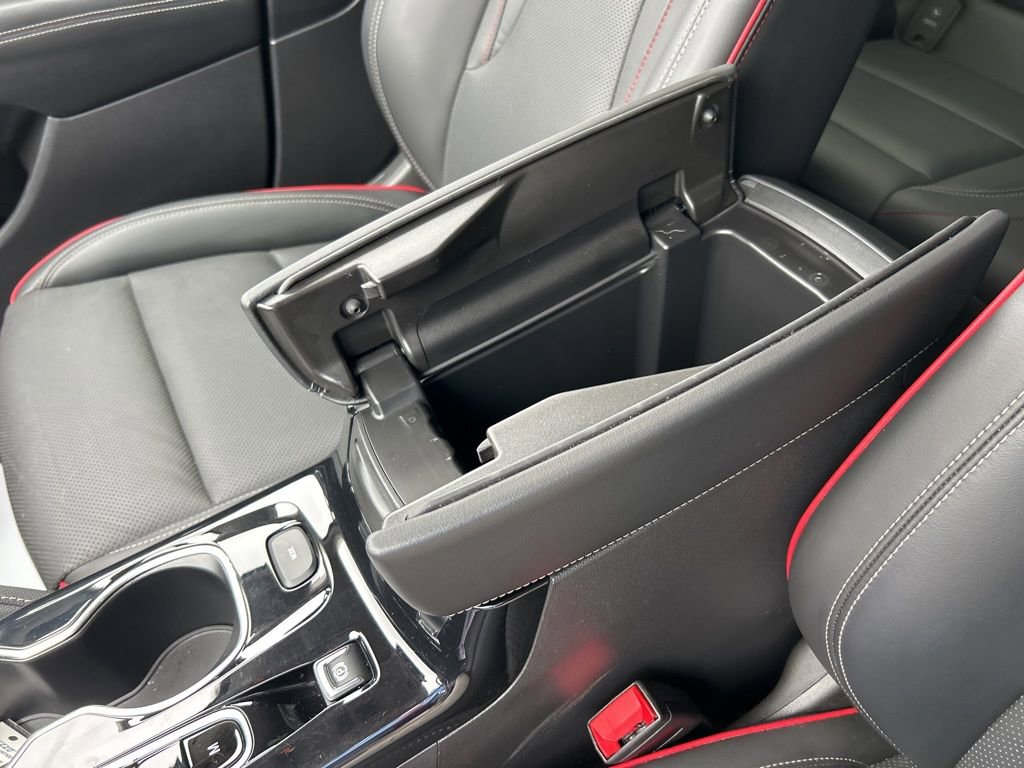 Used 2023 Buick Envision Essence w/ Sport Touring Package image 34