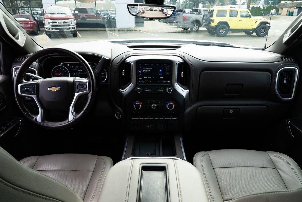 Used 2020 Chevrolet Silverado 1500 LTZ w/ LTZ Premium Package AWD/4WD image 8
