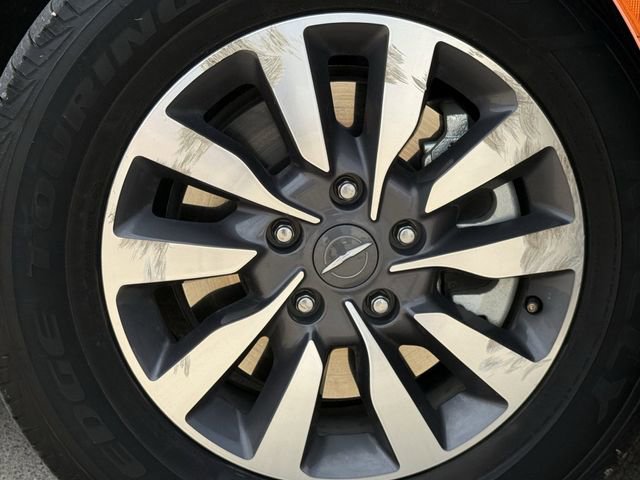 Used 2024 Chrysler Pacifica Limited FWD image 10