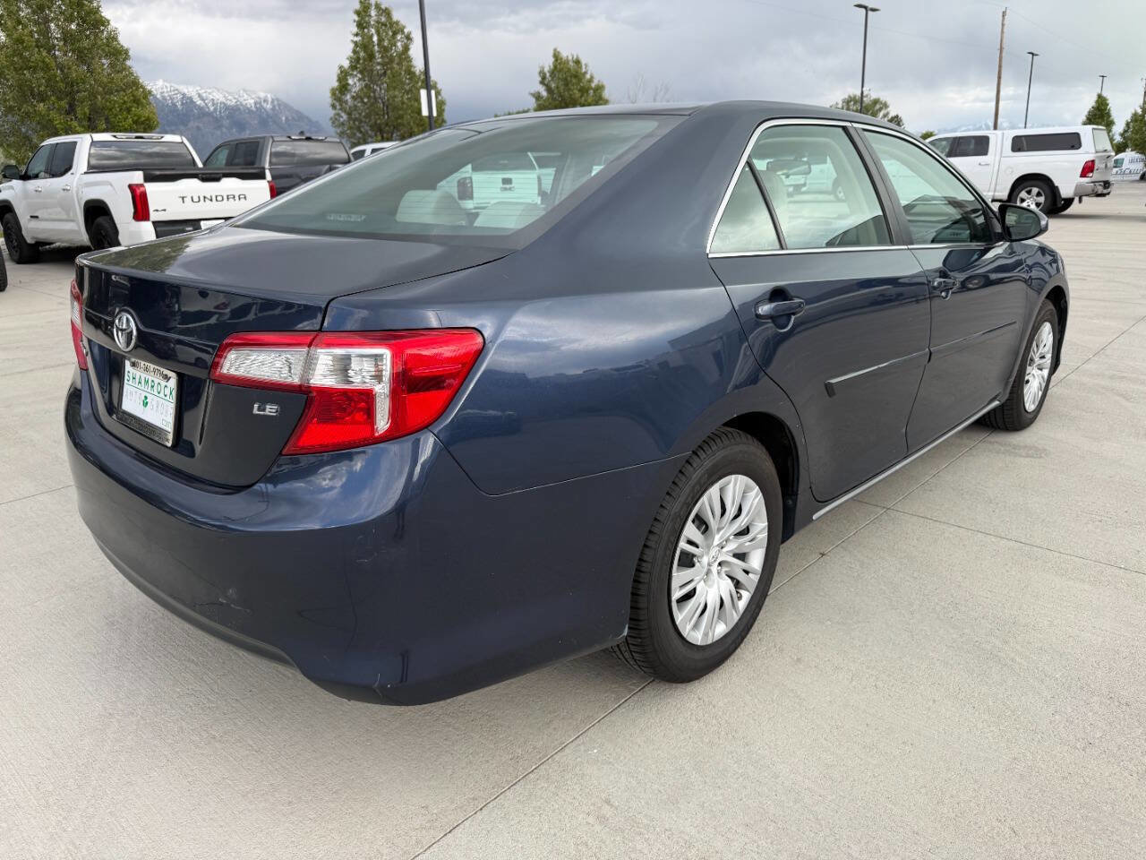 Used 2014 Toyota Camry LE FWD image 3