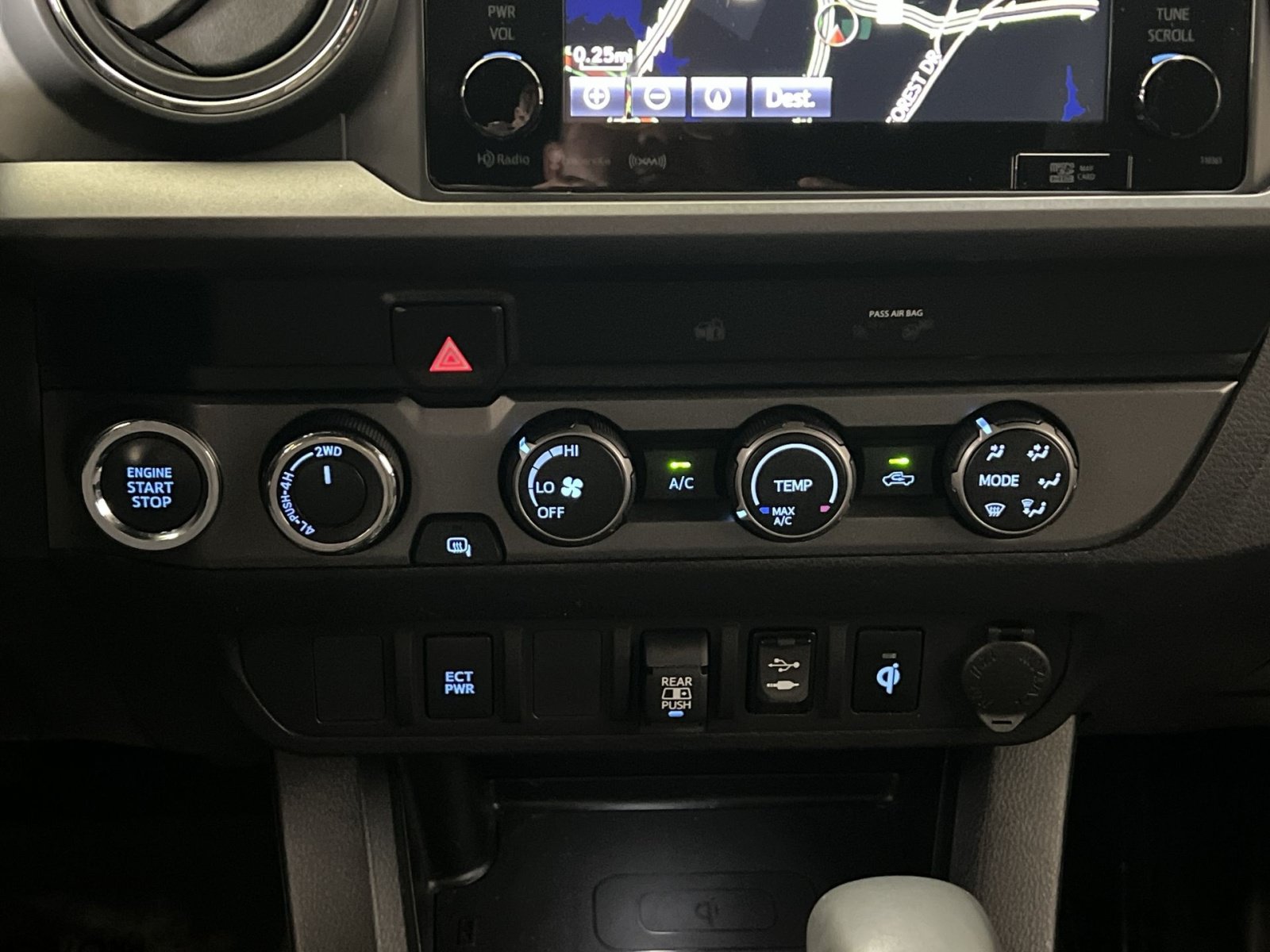 Used 2019 Toyota Tacoma TRD Off-Road AWD/4WD image 20