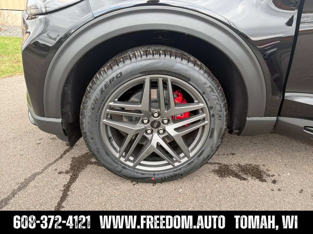 New 2026 Ford Explorer ST-Line w/ ST-Line Street Pack AWD/4WD image 30