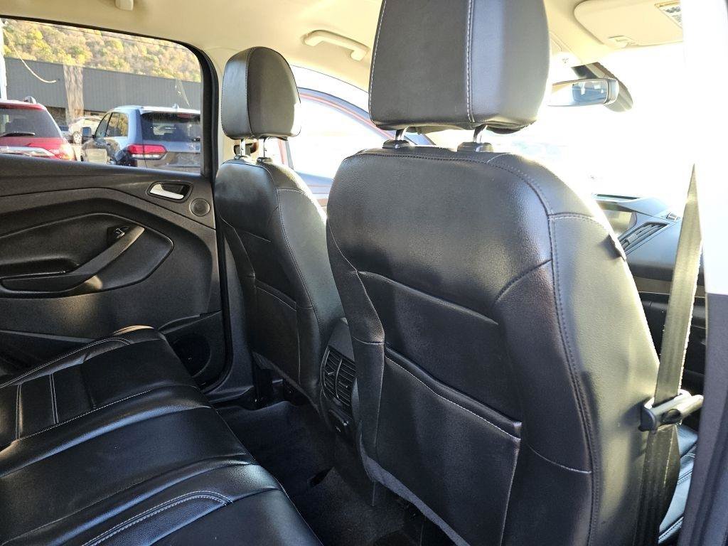Used 2017 Ford Escape Titanium AWD/4WD image 46