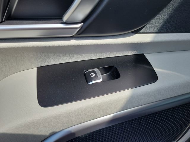 Used 2025 Kia Telluride S FWD image 18