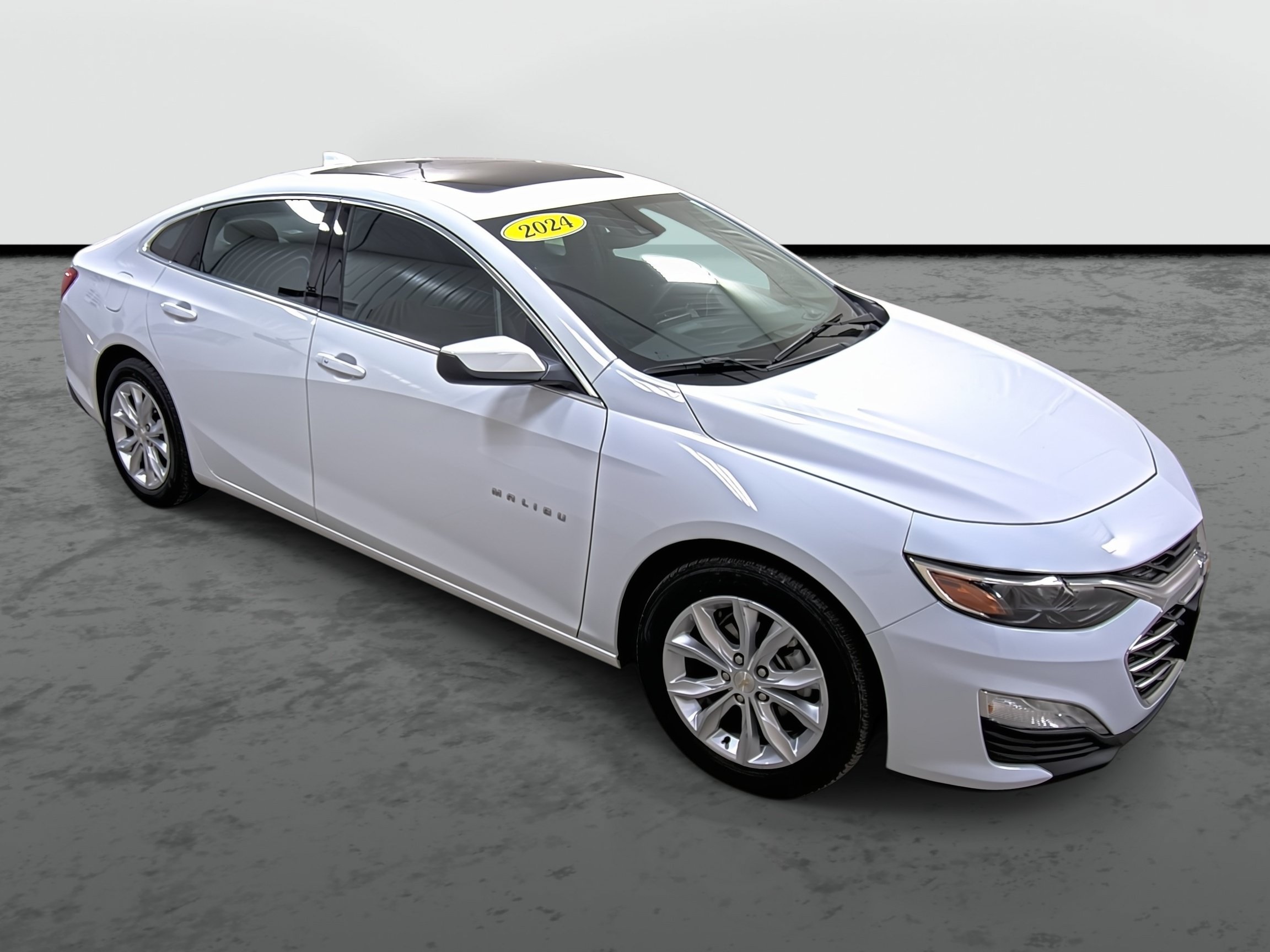 Used 2024 Chevrolet Malibu LT FWD image 5