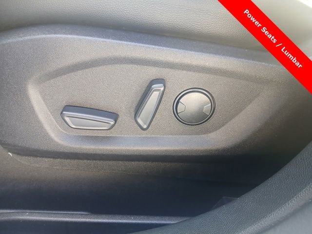 Used 2024 Ford Edge Titanium image 17