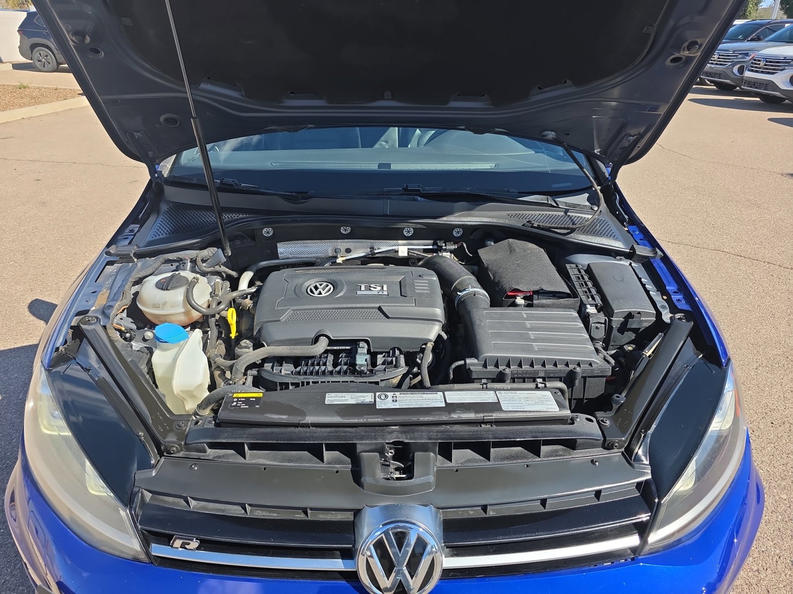 Used 2016 Volkswagen Golf 4-Door image 21