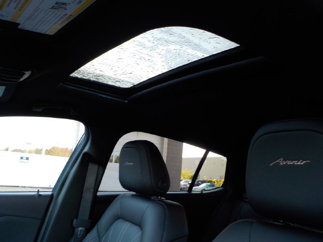 New 2026 Buick Envista Avenir FWD image 15