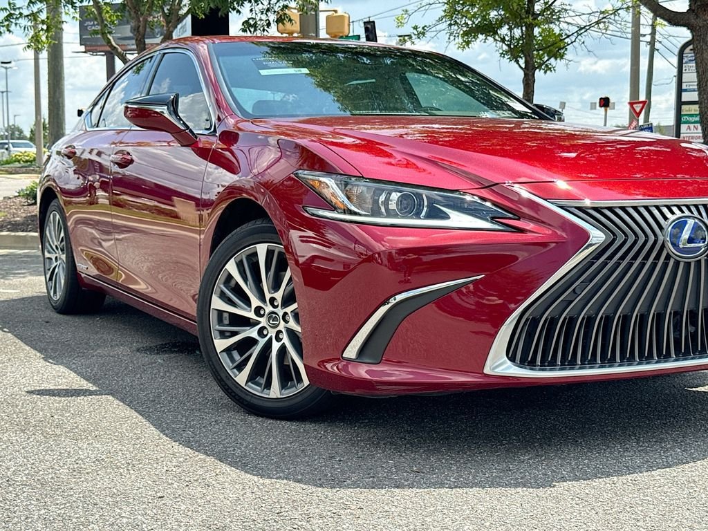 Used 2021 Lexus ES 300h w/ Premium Package FWD image 10