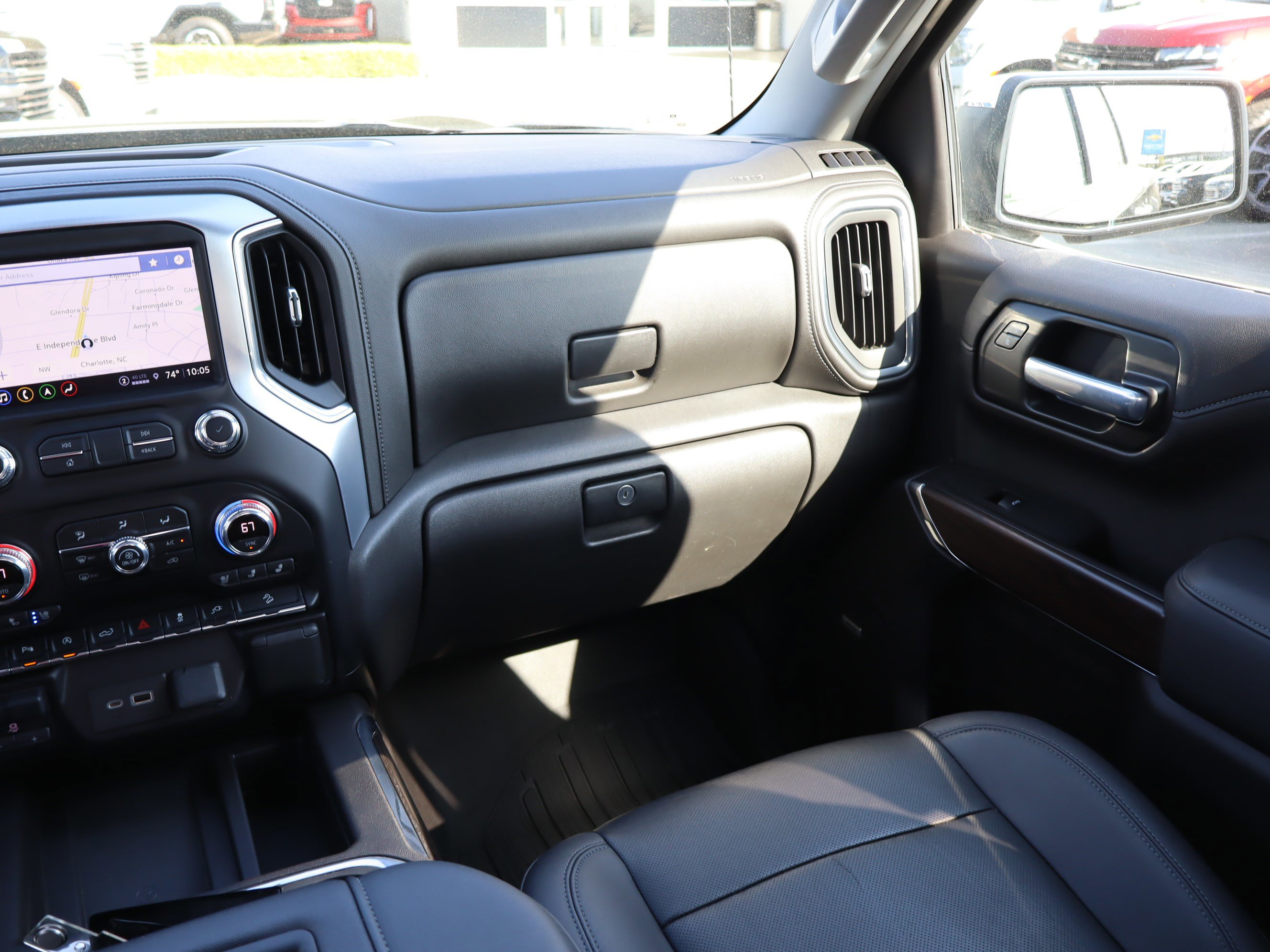 Used 2021 GMC Sierra 1500 SLT w/ SLT Premium Plus Package image 17