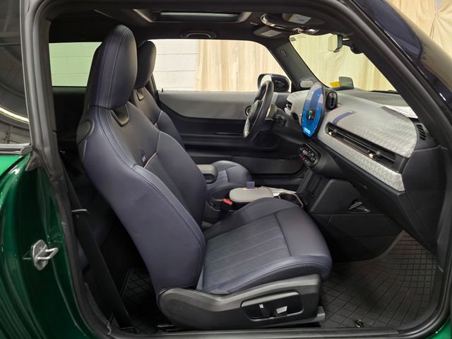 Used 2025 MINI Cooper S image 28