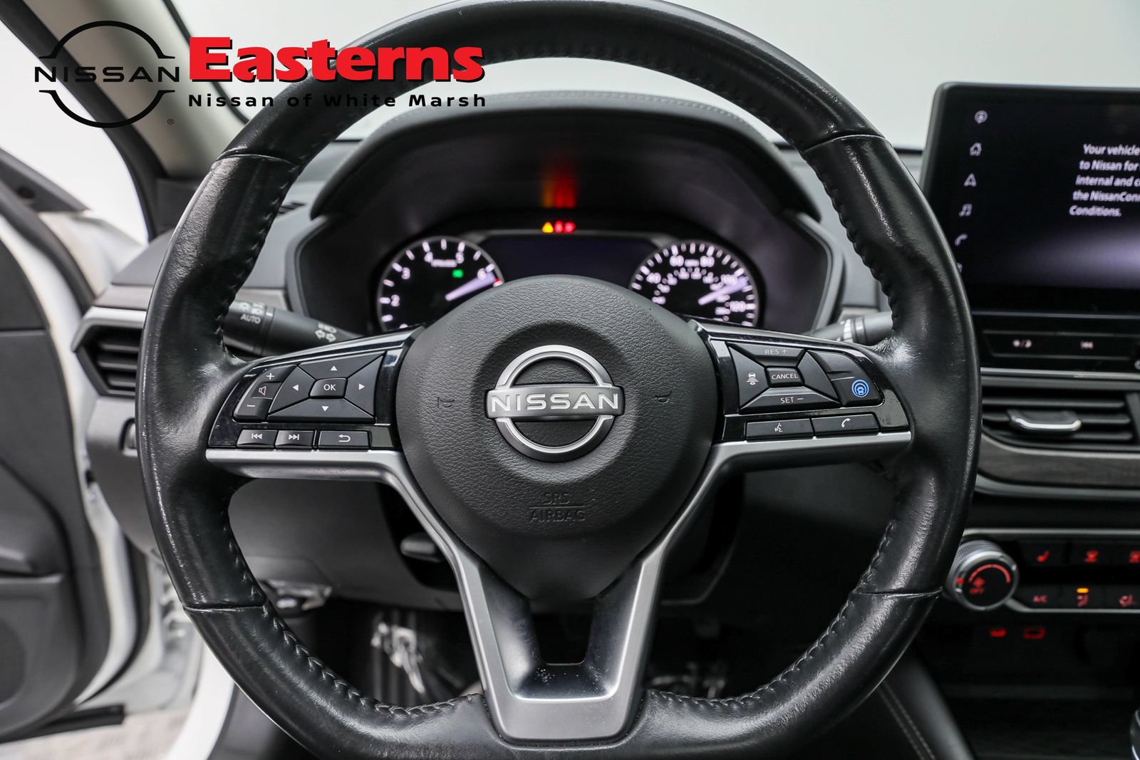 Used 2024 Nissan Altima 2.5 SV w/ SV Premium Package AWD/4WD image 10