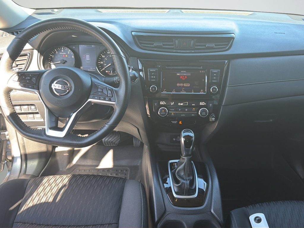 Used 2020 Nissan Rogue SV FWD image 31
