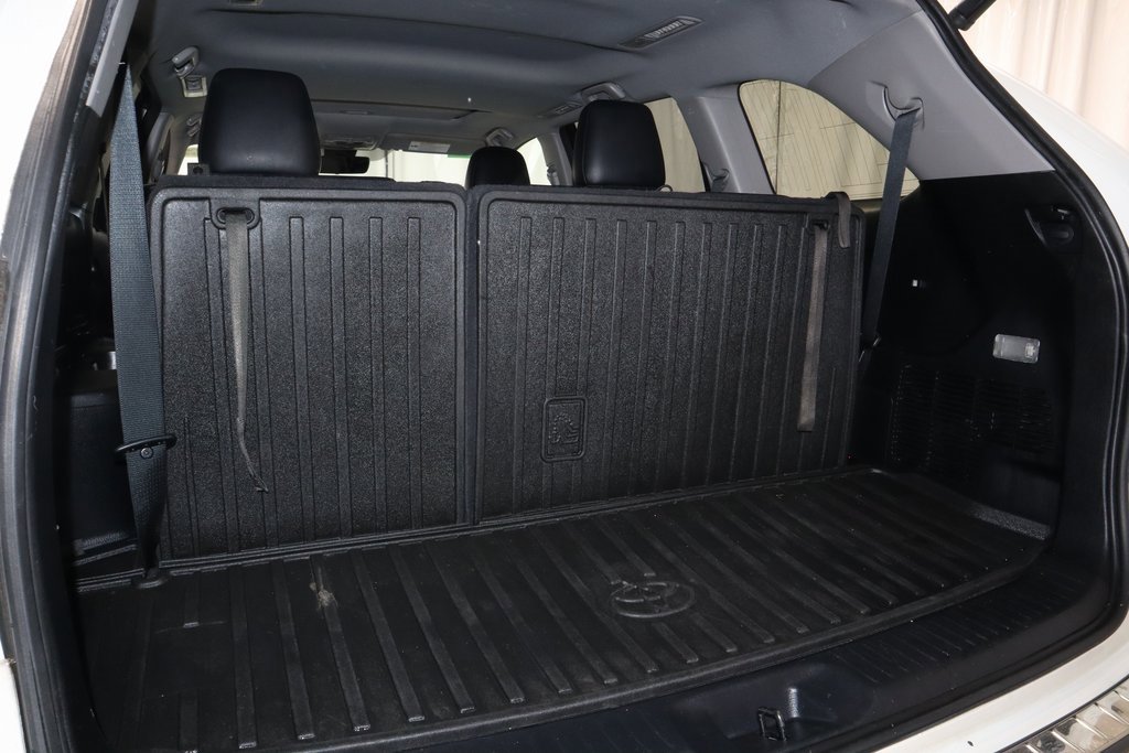 Used 2018 Toyota Highlander XLE image 20