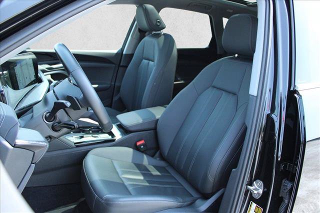 Used 2025 Audi Q5 Premium w/ Convenience Package AWD/4WD image 18