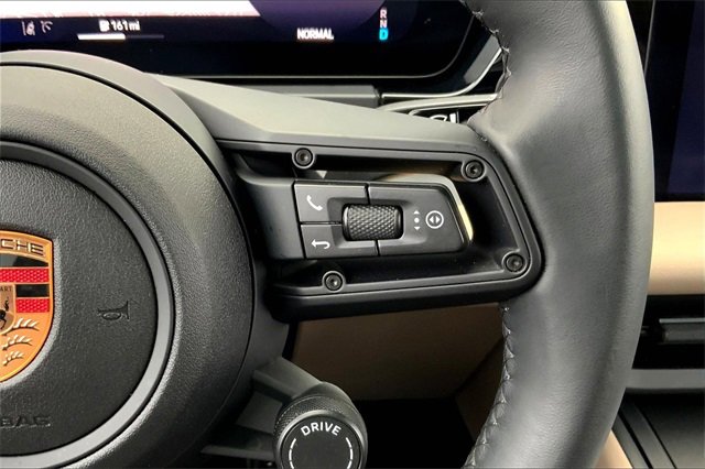 Used 2025 Porsche Macan Electric image 44