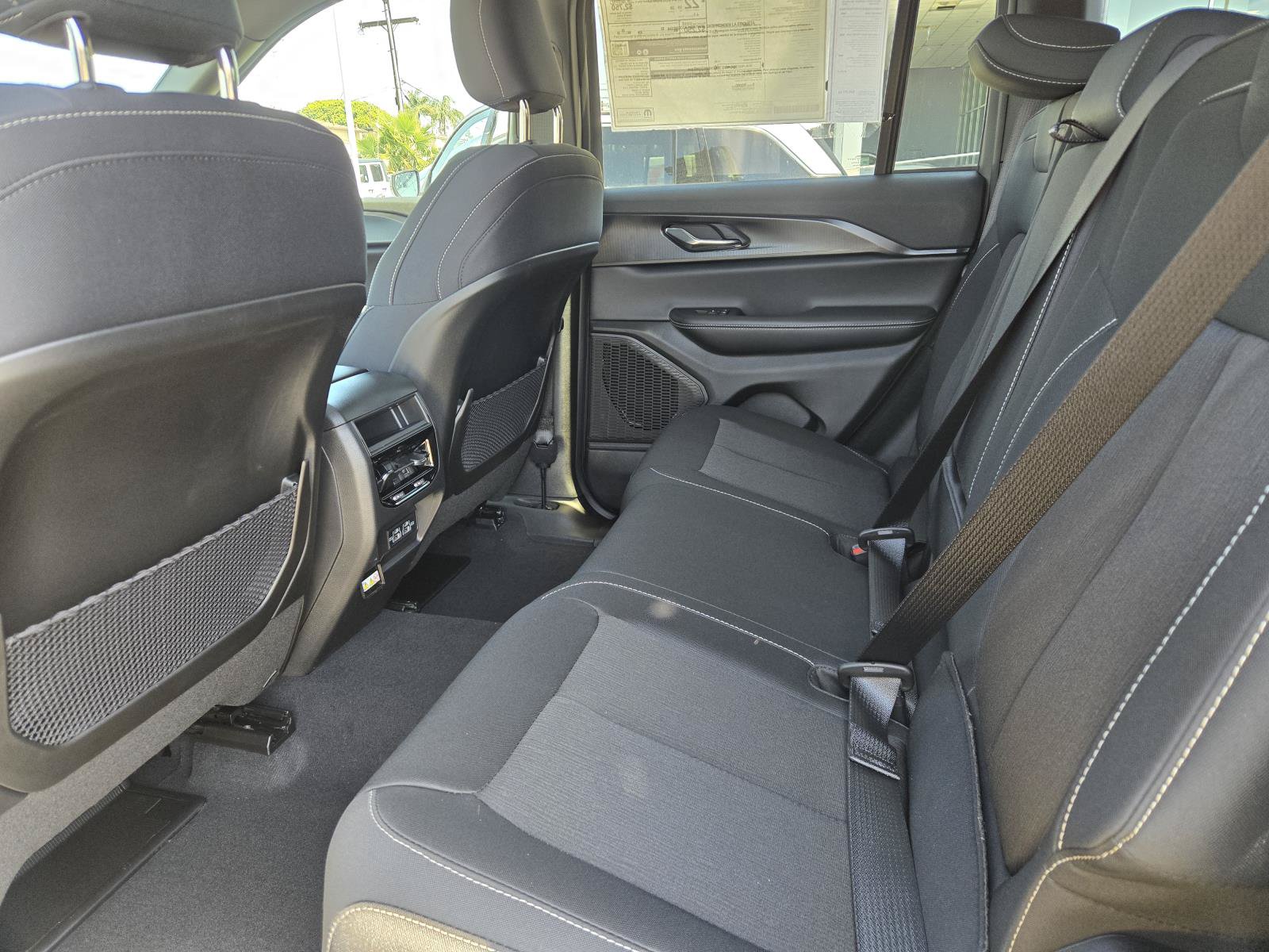 New 2026 Jeep Grand Cherokee Laredo X RWD image 25