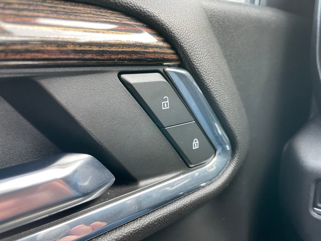 Used 2024 GMC Sierra 1500 Elevation image 26