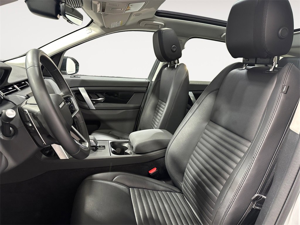 Used 2024 Land Rover Discovery Sport S image 8