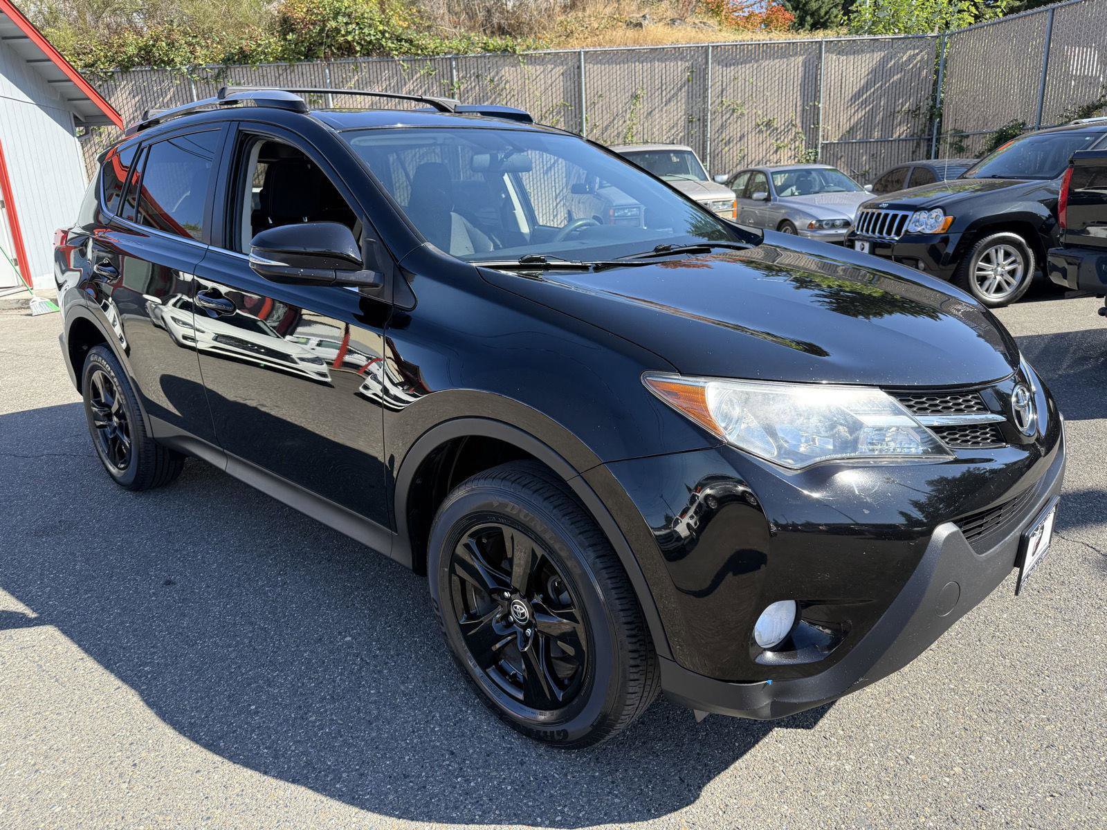 Used 2013 Toyota RAV4 XLE image 3