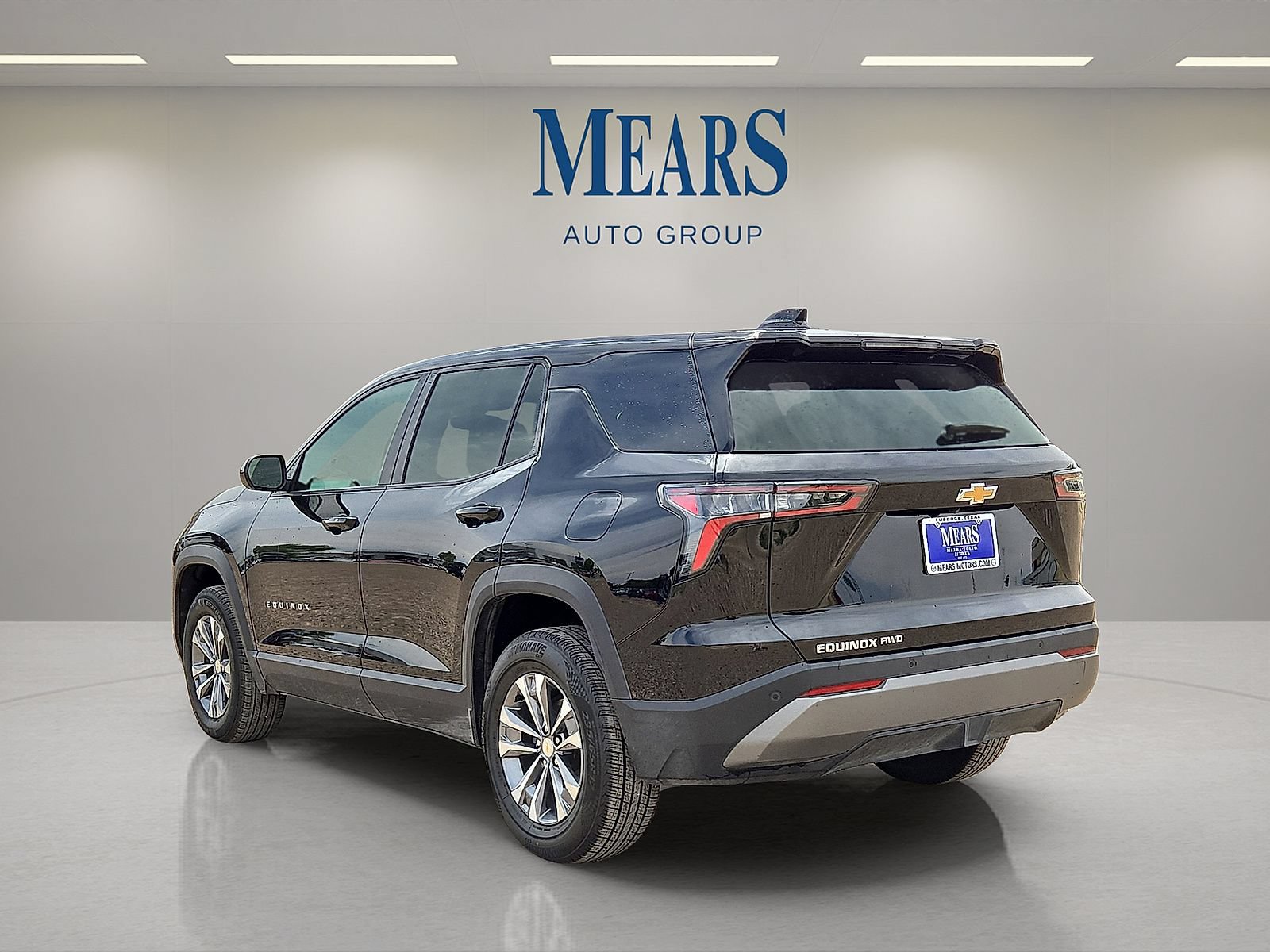 Used 2025 Chevrolet Equinox LT AWD/4WD image 3