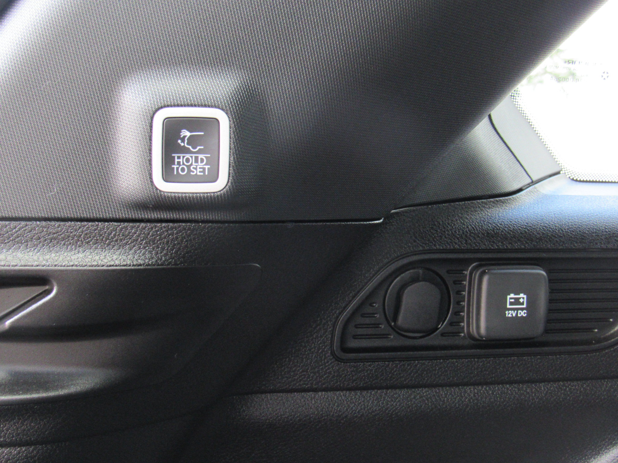 Used 2025 Jeep Grand Cherokee Limited AWD/4WD image 42