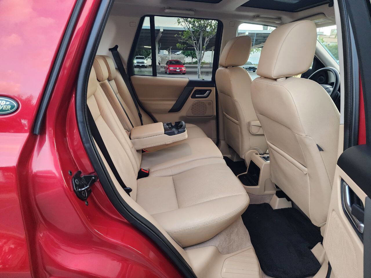 Used 2008 Land Rover LR2 HSE image 12