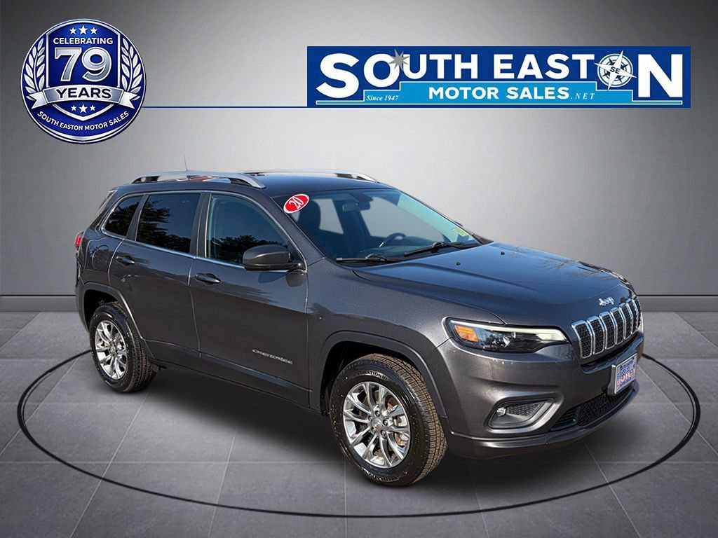 Used 2020 Jeep Cherokee Latitude Plus w/ Cold Weather Group AWD/4WD image 2