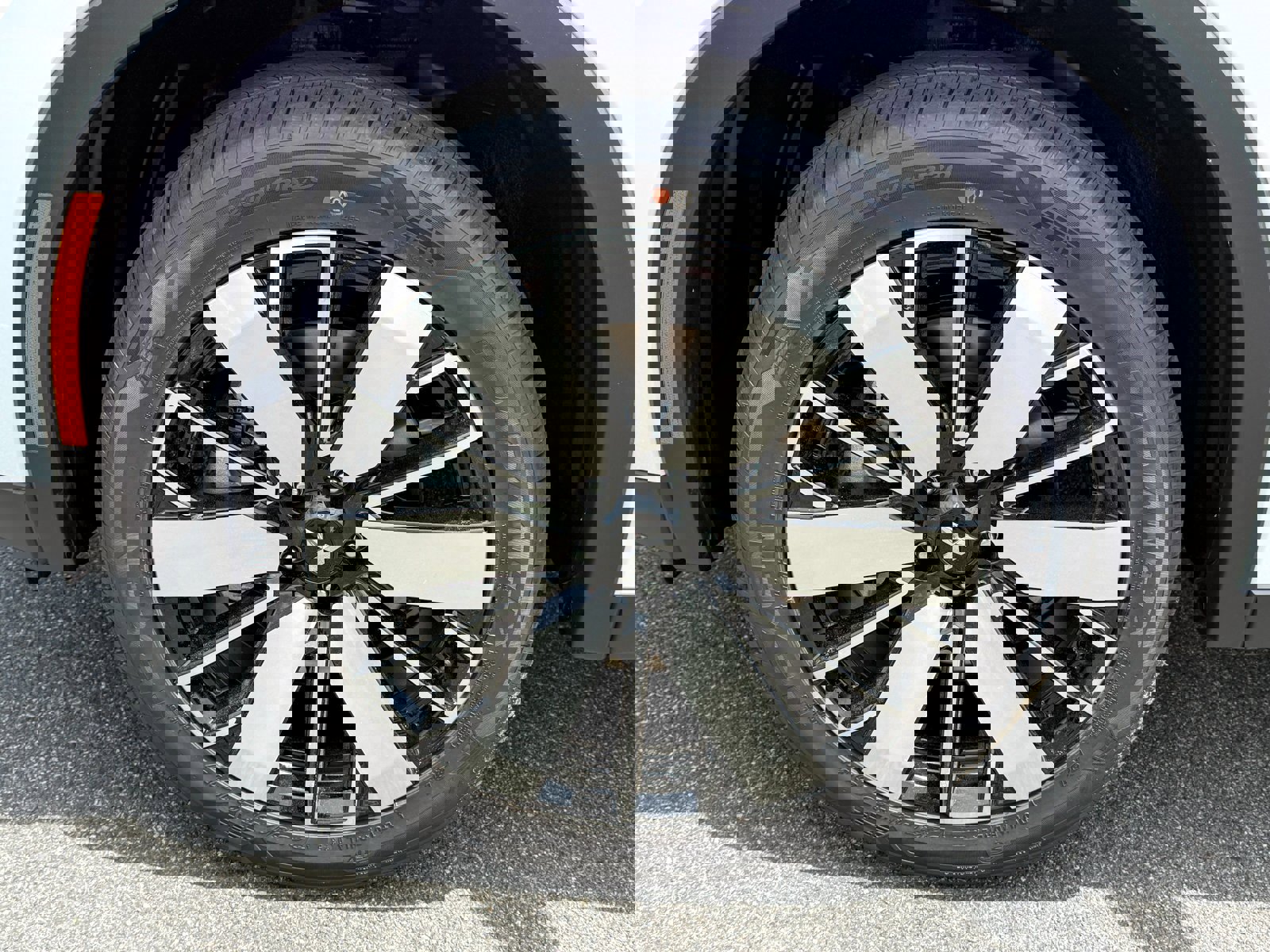 New 2025 Mitsubishi Outlander AWD image 21