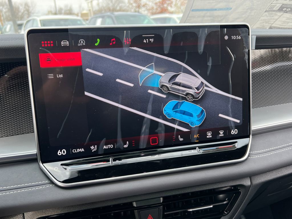 New 2026 Volkswagen Tiguan SE R-Line AWD/4WD image 22