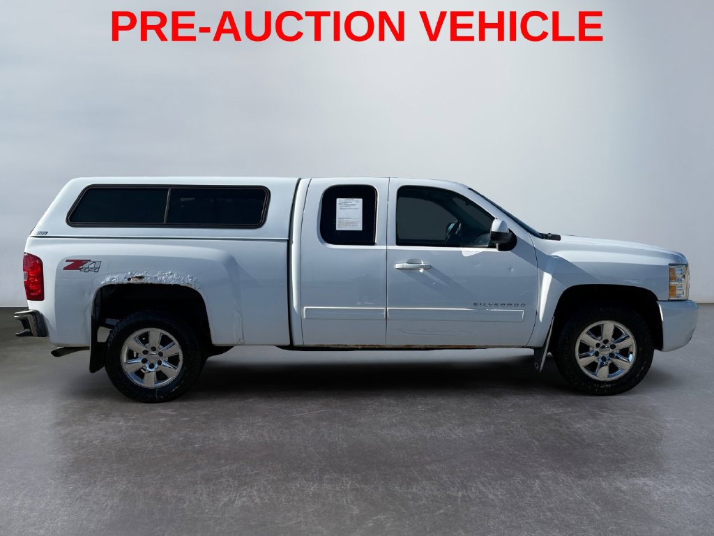 Used 2013 Chevrolet Silverado 1500 LTZ w/ LTZ Plus Package AWD/4WD image 2